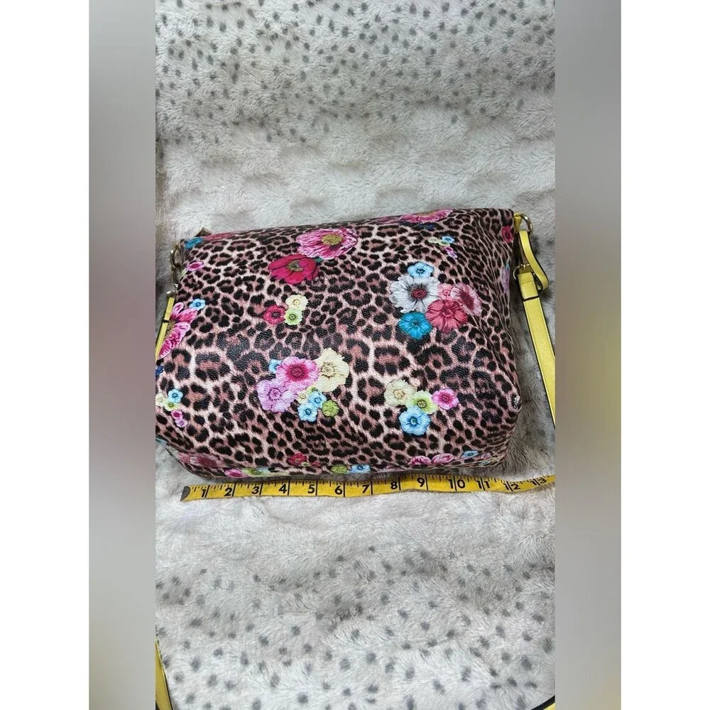 Unbranded eye catching