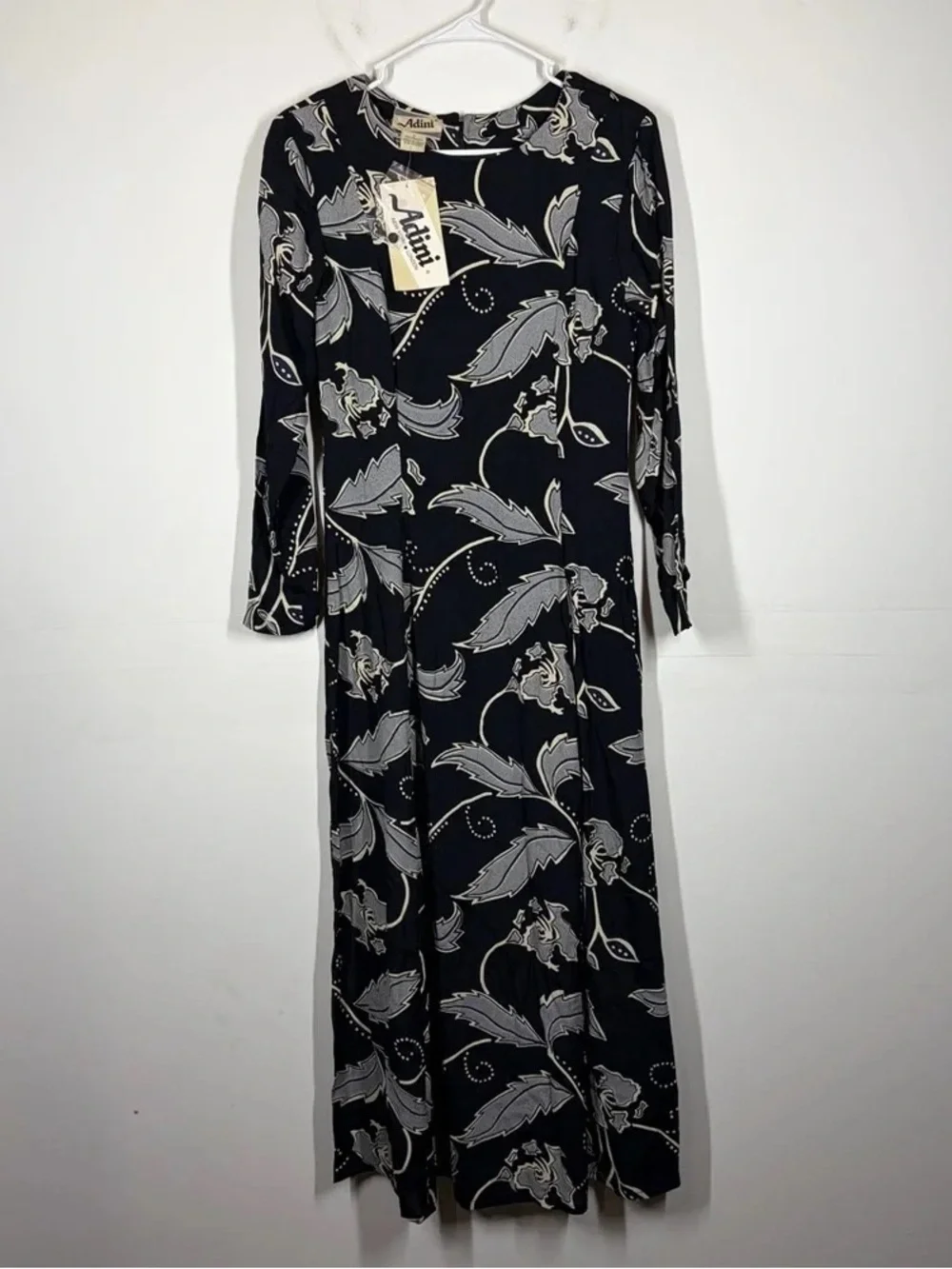 Black Floral-Print Long Sleeve Maxi Dress