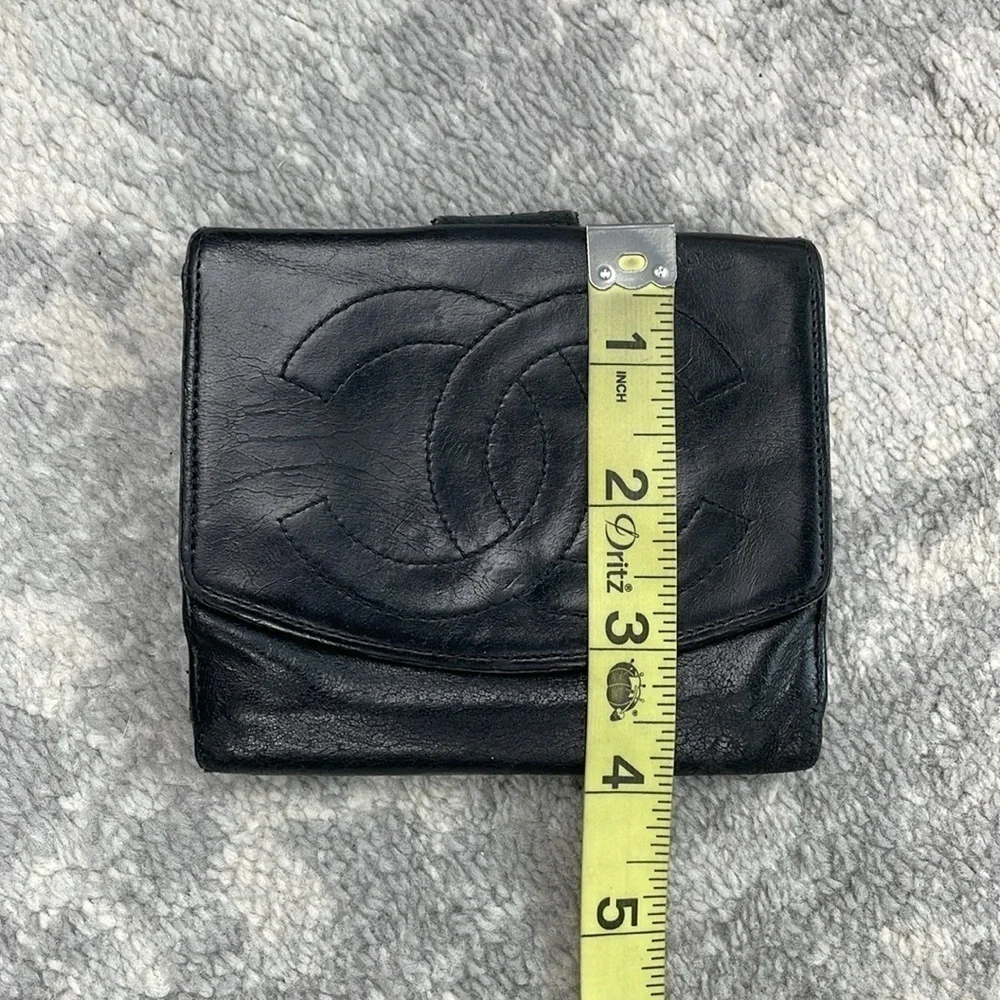CHANEL caviar skin