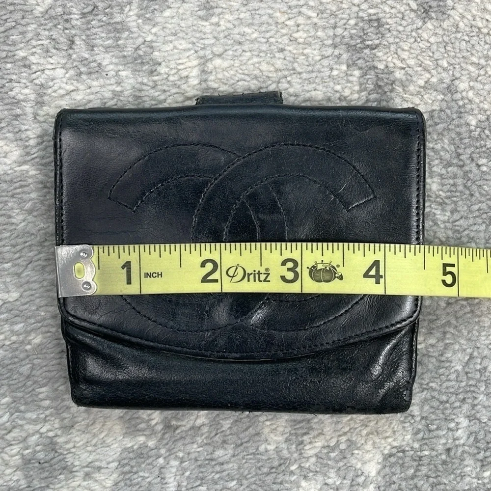 CHANEL caviar skin
