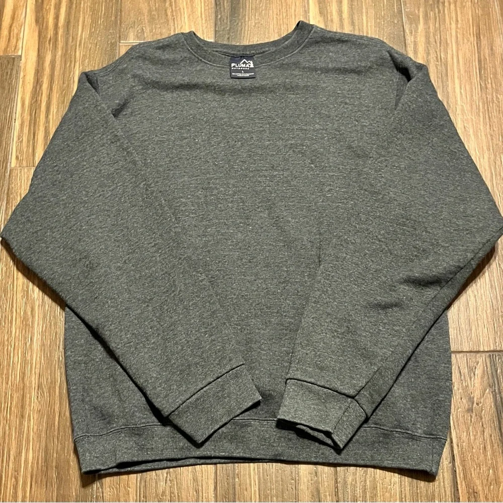 Pluma Outdoors Gray Sweatshirt Adult Size Large Vintage‎