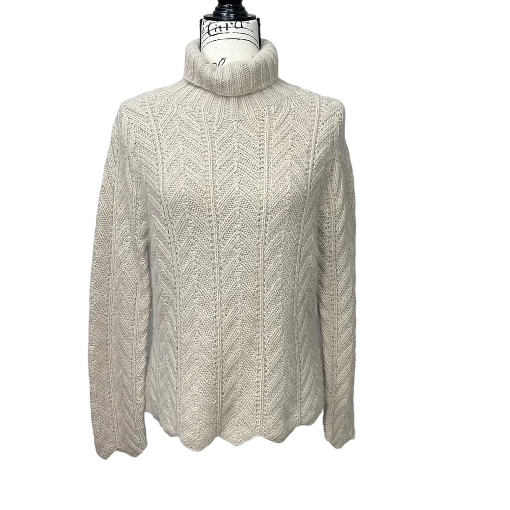 Deane & White Ramie/Angora Thick Knit Cream Soft Sweater Size Medium