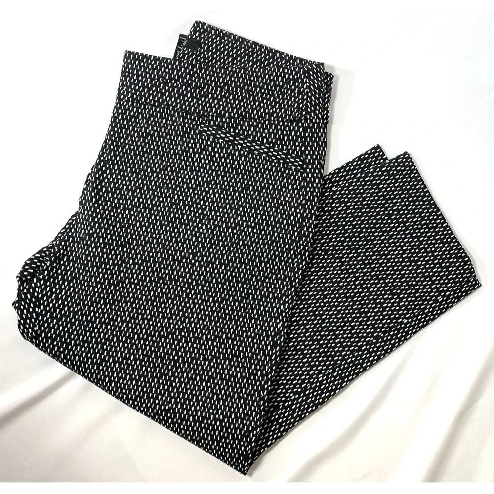 Apt. 9 Pant Womens Petite 8 Black‎ White Geo Print Crop Stretch Chino Pull On