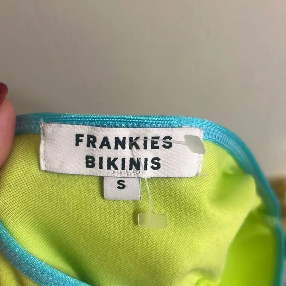 Frankies Bikinis ✨frankie’s bikinis