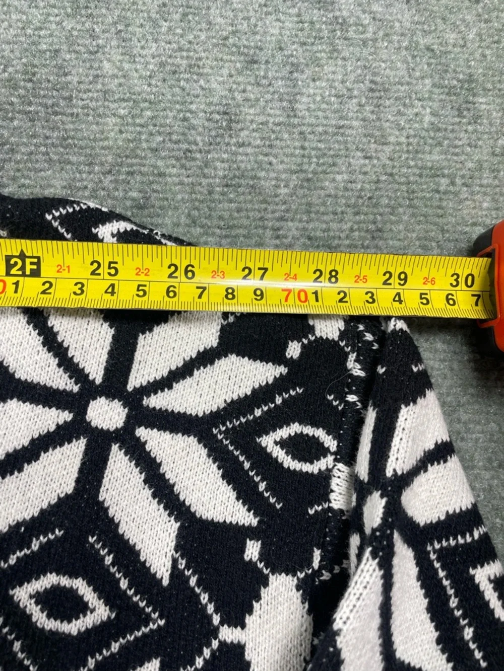 Lane Bryant Black and White Knit Zip Cardigan‎