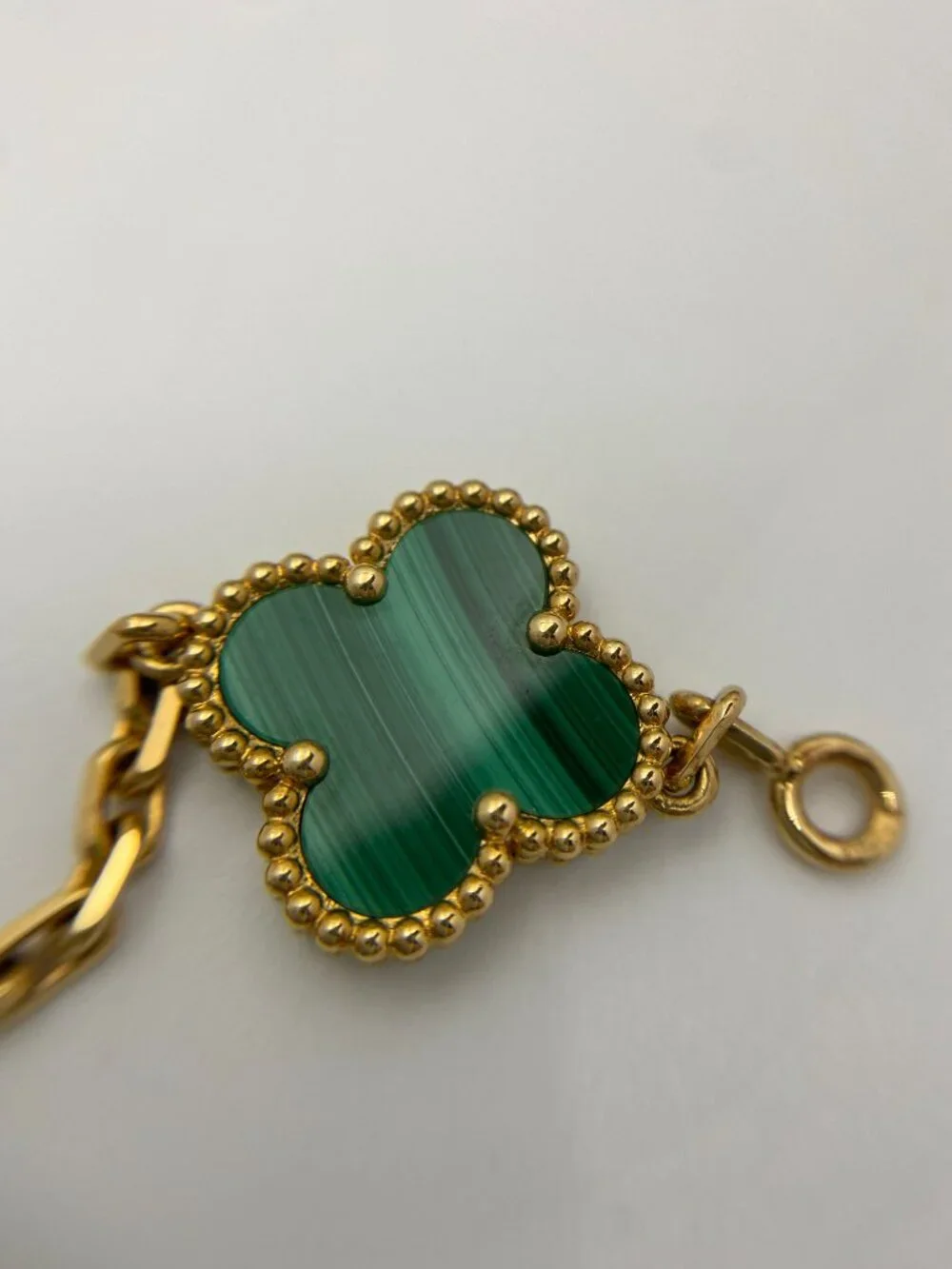 Van Cleef & Arpels excellent pre