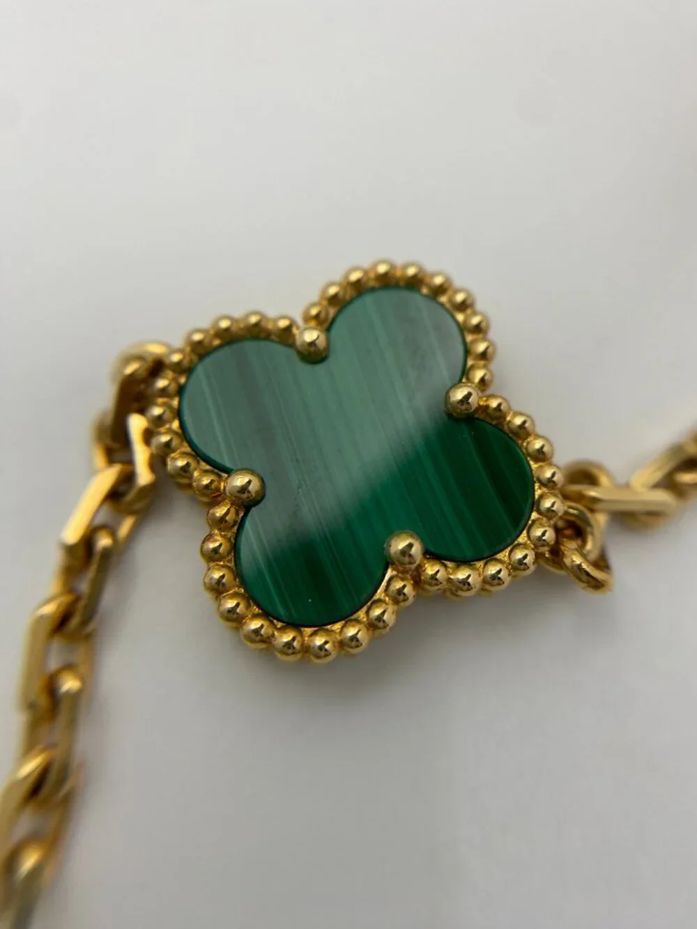 Van Cleef & Arpels excellent pre