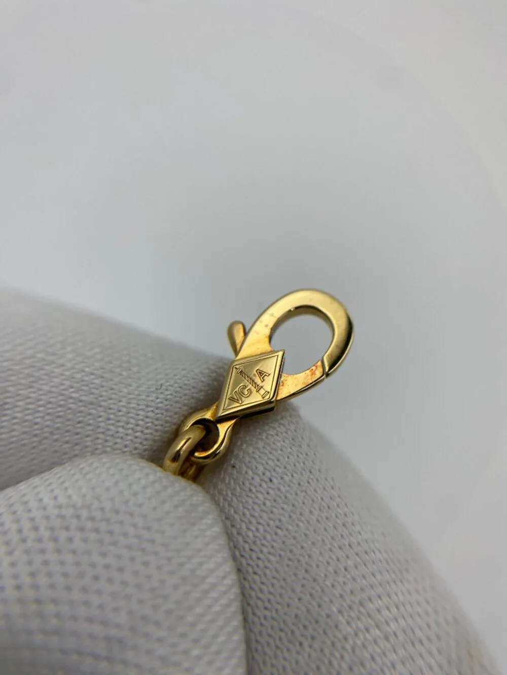 Van Cleef & Arpels excellent pre