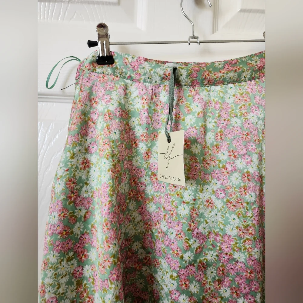 Dress Forum lightweight line
