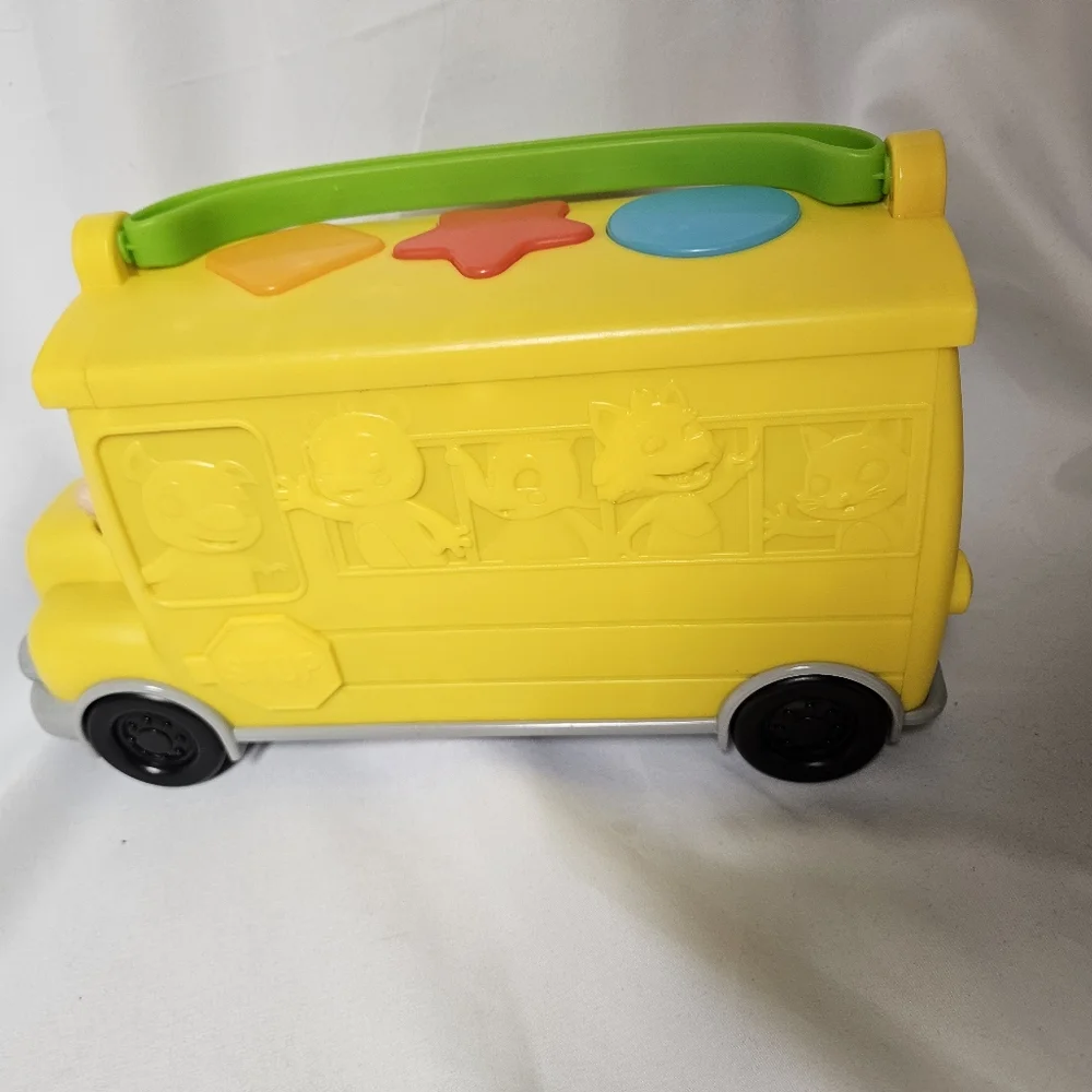 CoComelon learning yellow