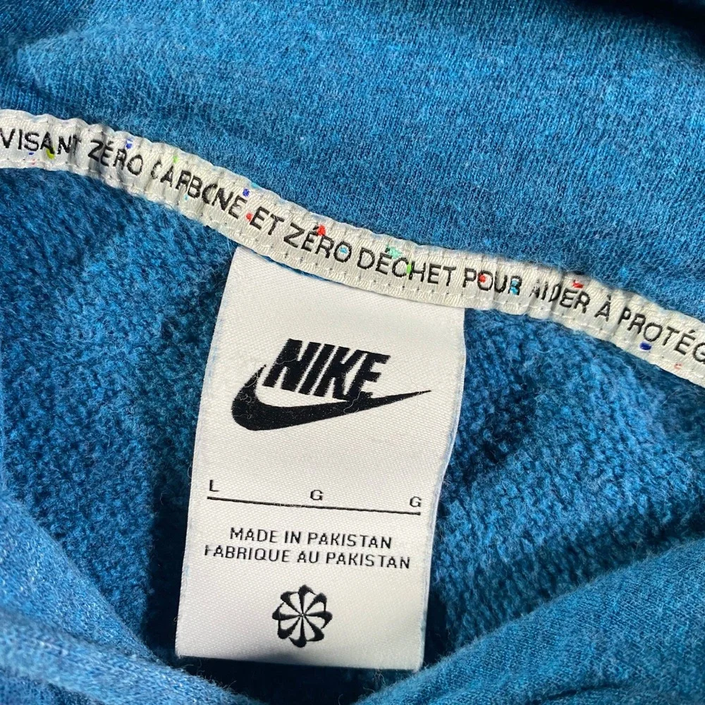 Nike men blue