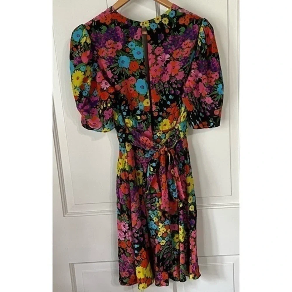 Les Reveries Kaleidoscope Black Multicolor Floral V-Neck Gigi Mini Dress 8 NWT‎