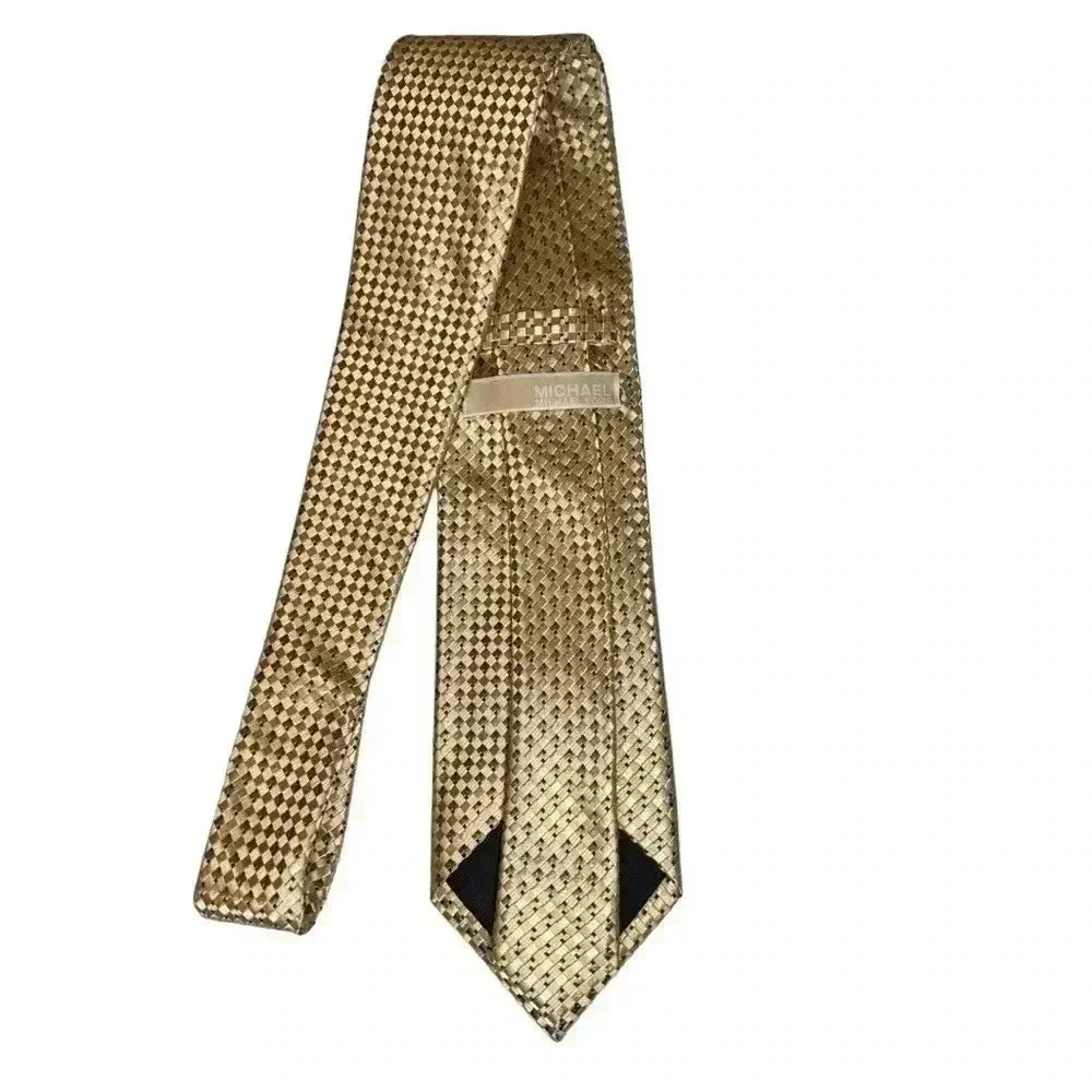 MEN’S LUXURY TIE BUNDLE• TED BAKER LONDON AND MICHAEL KORS•BEAUTIFUL TIE BUNDLE