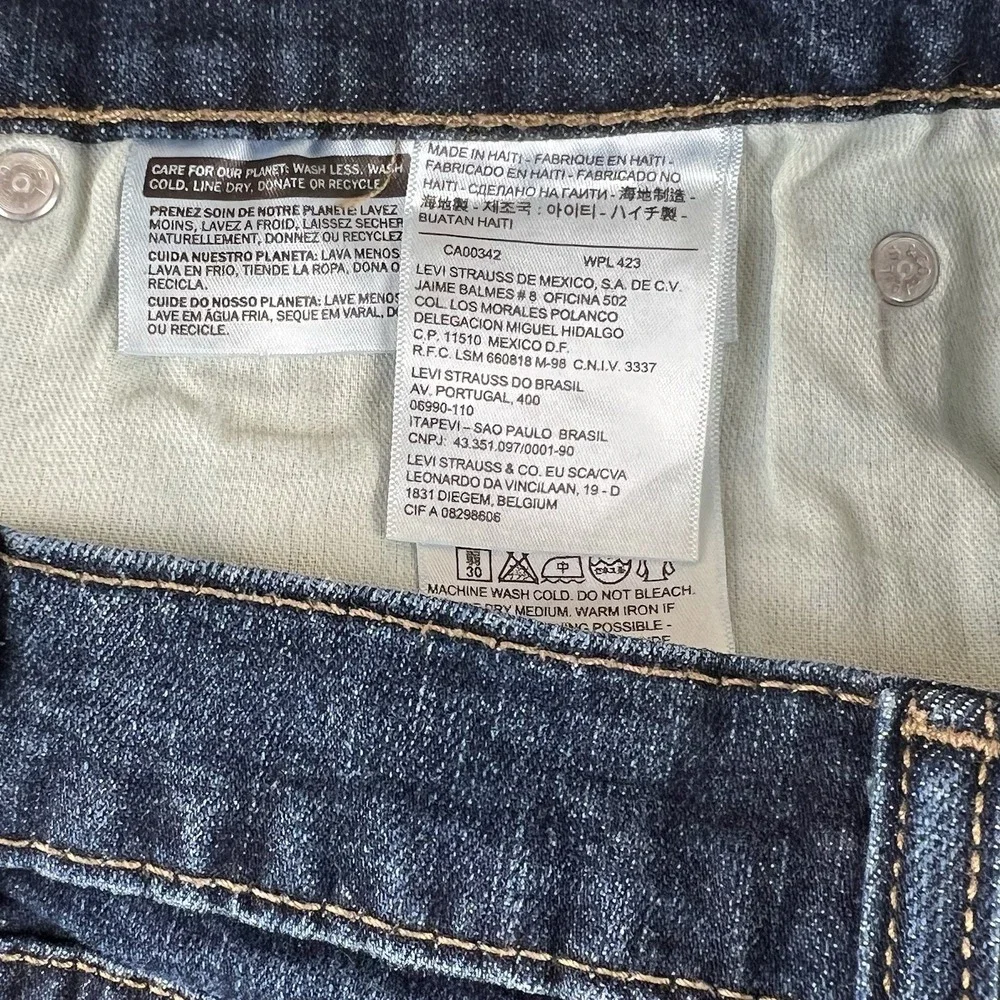 Levis product pair