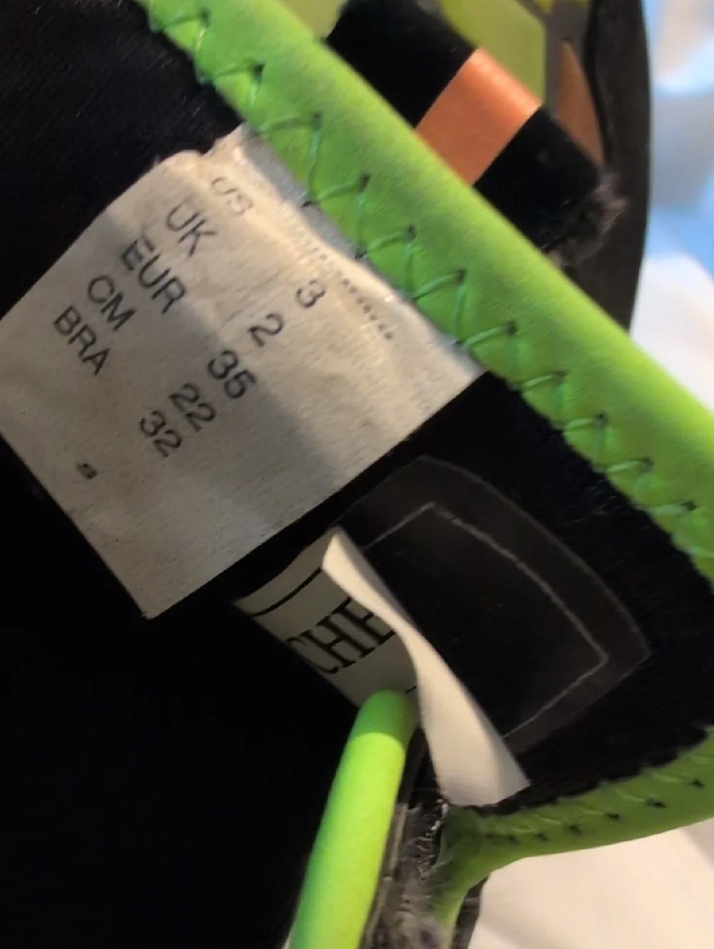 Skechers‎  Skech-O-Saurus Light Up Sneaker Blk /Lime Size 3 youth