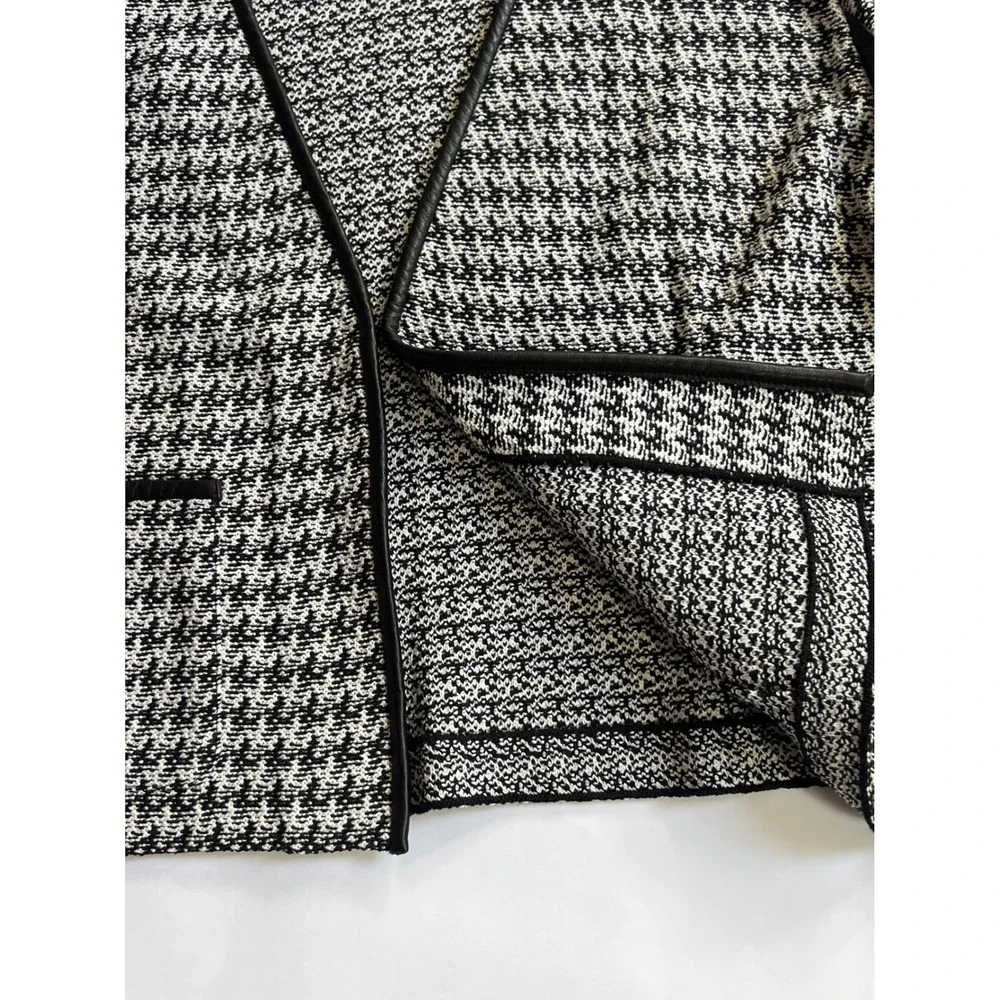 St. John comfortable piece mid