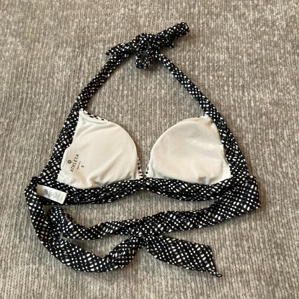 Athleta black white