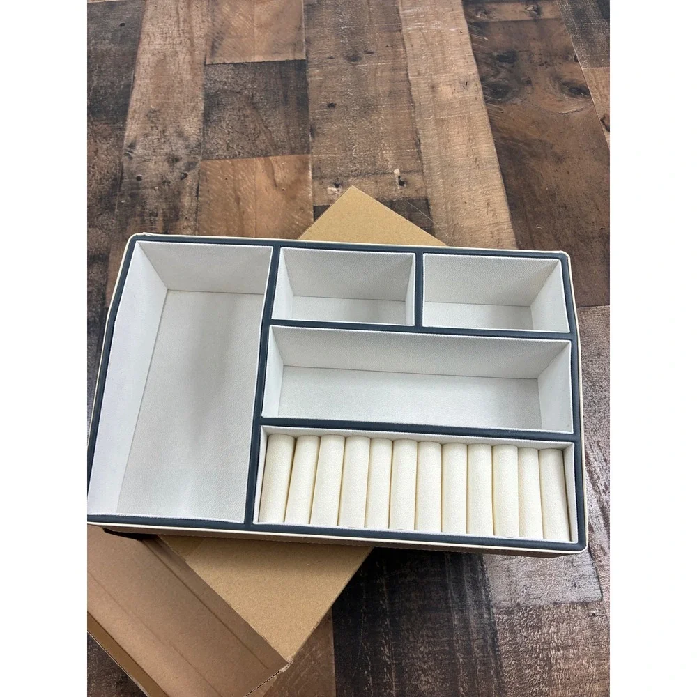 Faux Leather Jewelry Organizer Tray‎ Ring Roll Compartment Valet Tan Beige Cream