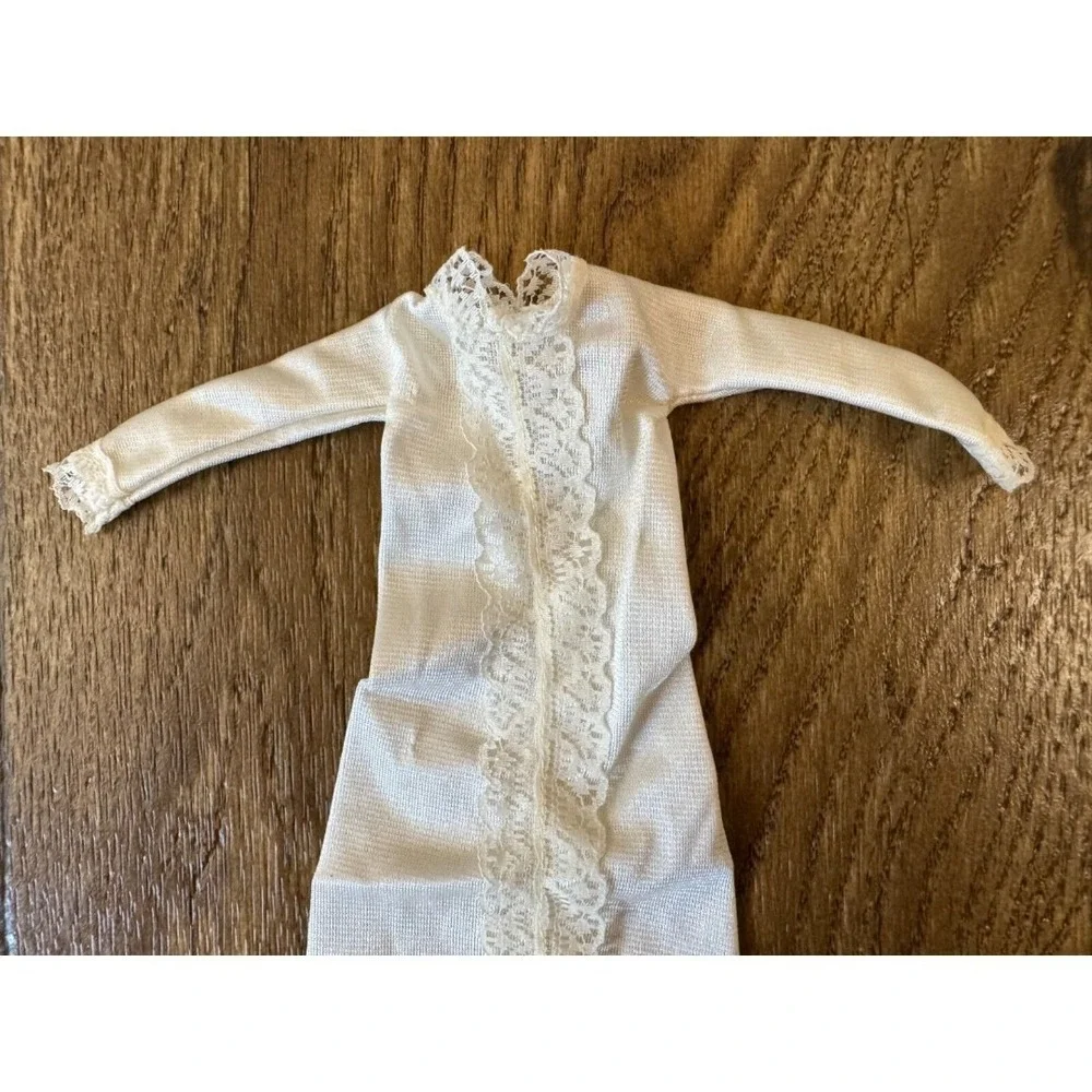 Vintage‎ 1981 Barbie Doll Designer Originals Fun N Fancy 3800 White Lace Dress