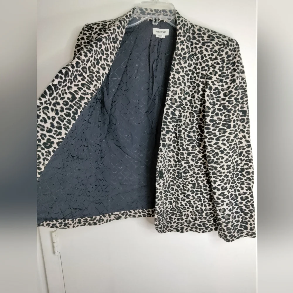 Zadig & Voltaire here details