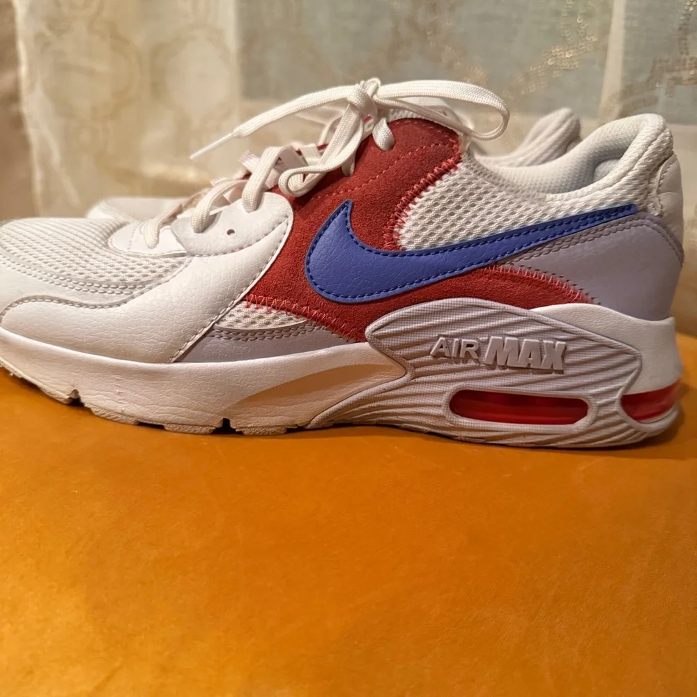 Nike these shoes