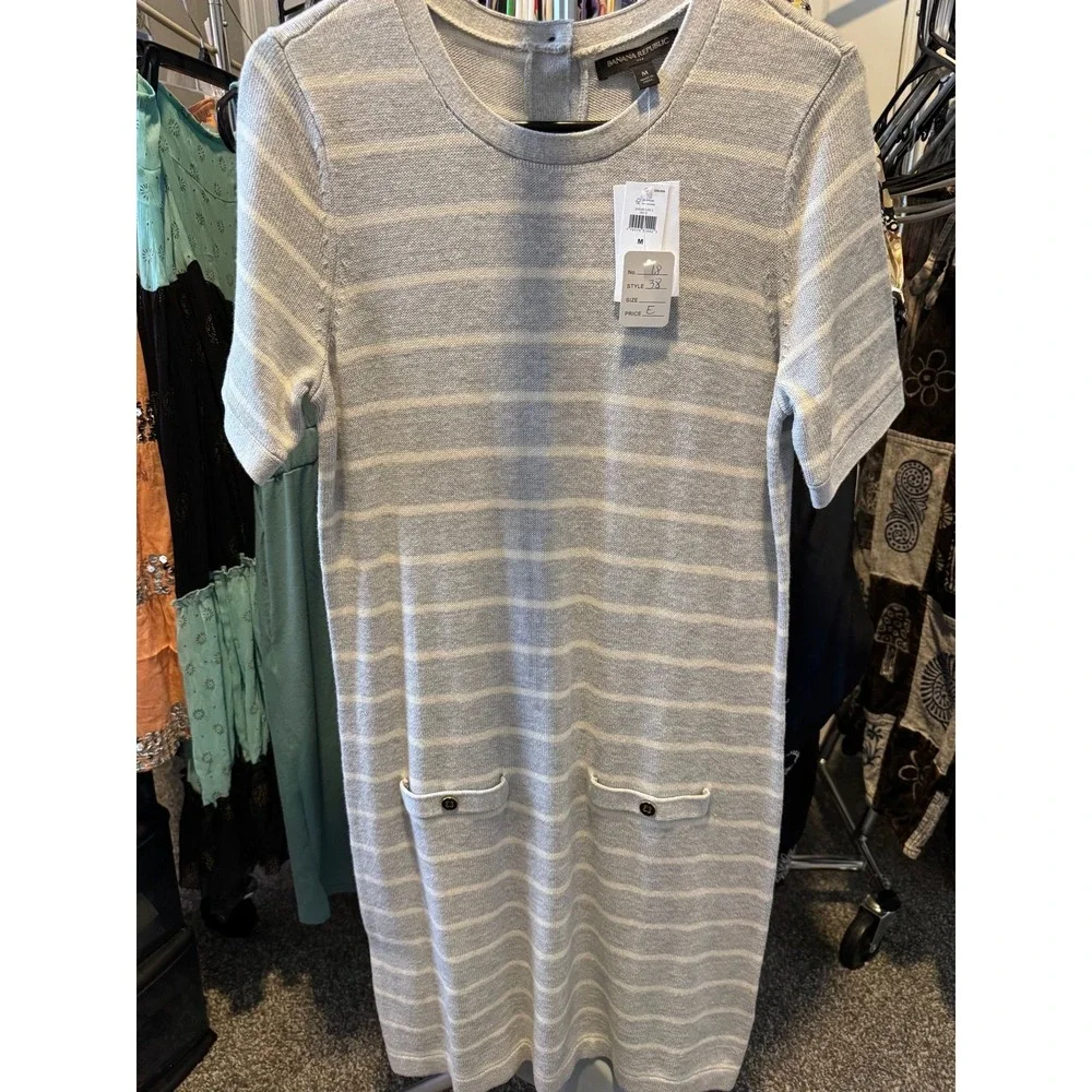 008 Banana Republic Striped Knit T-Shirt Dress Gray & White Short Sleeve‎ Size M