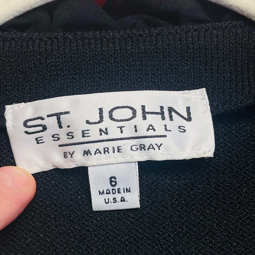 St. John style ruffle