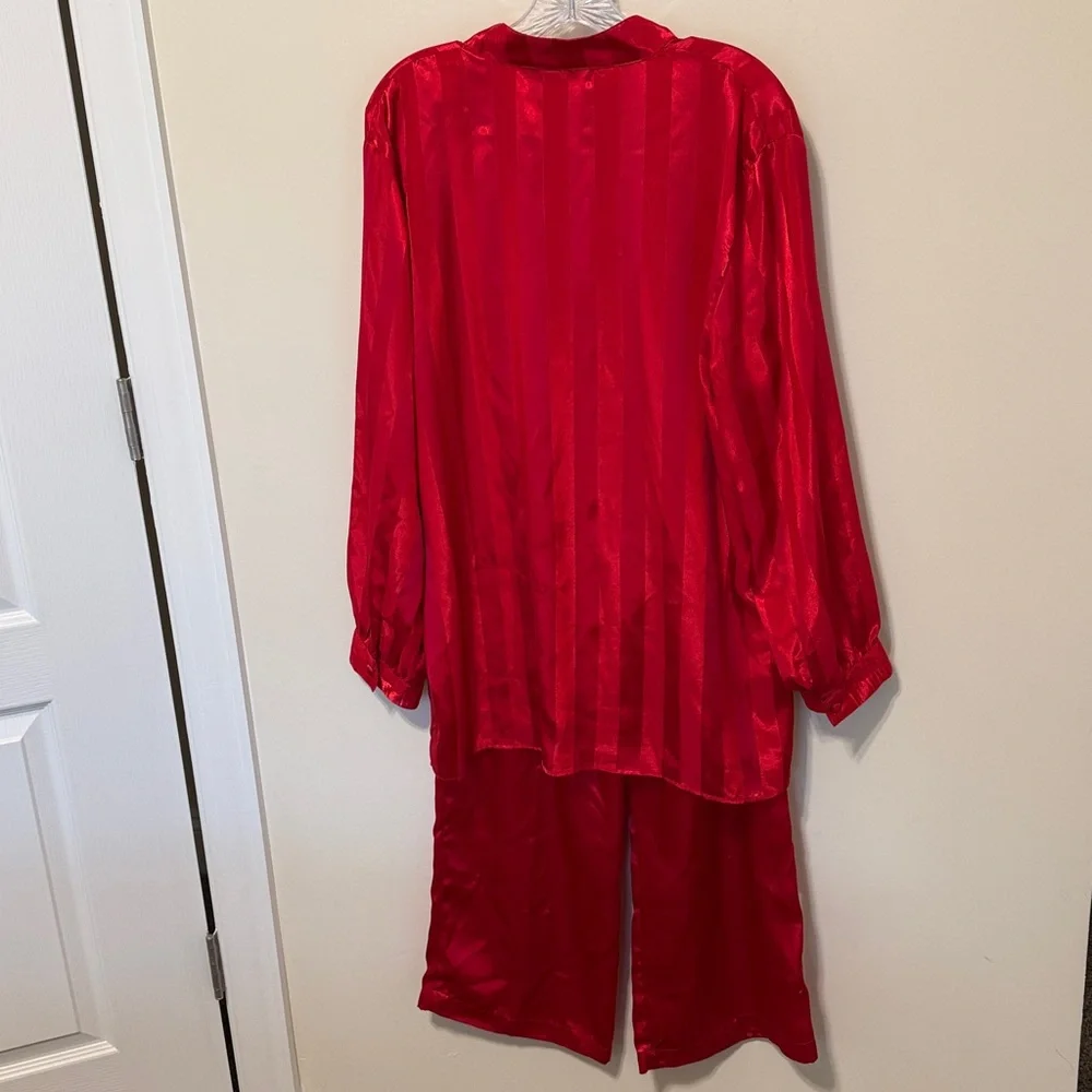 Vintage Victoria's Secret 90s Gold Label Red Satin Sleepwear Pajamas / Size L