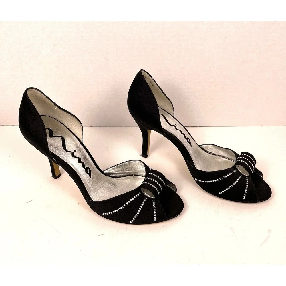 Nina elegant black