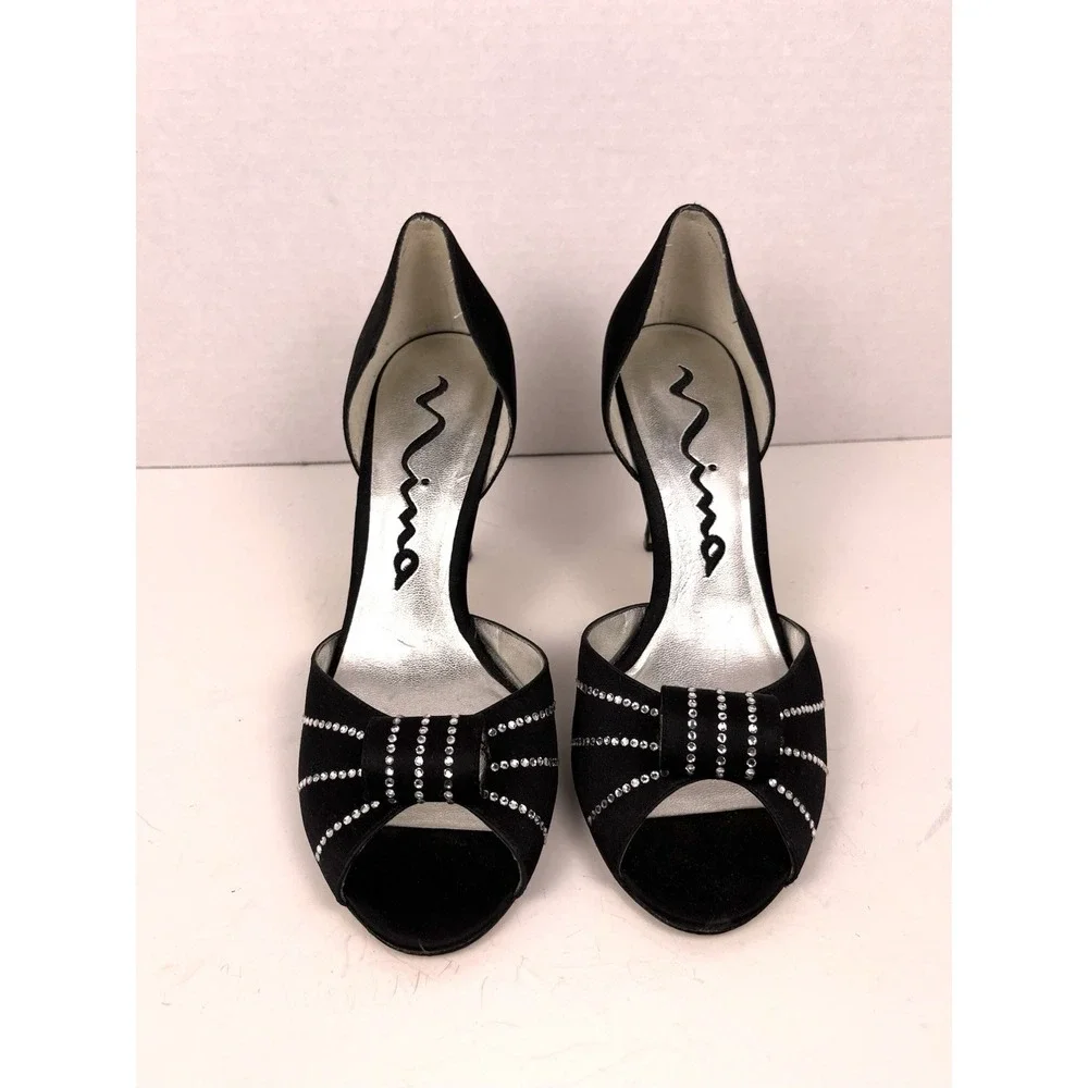 Nina elegant black