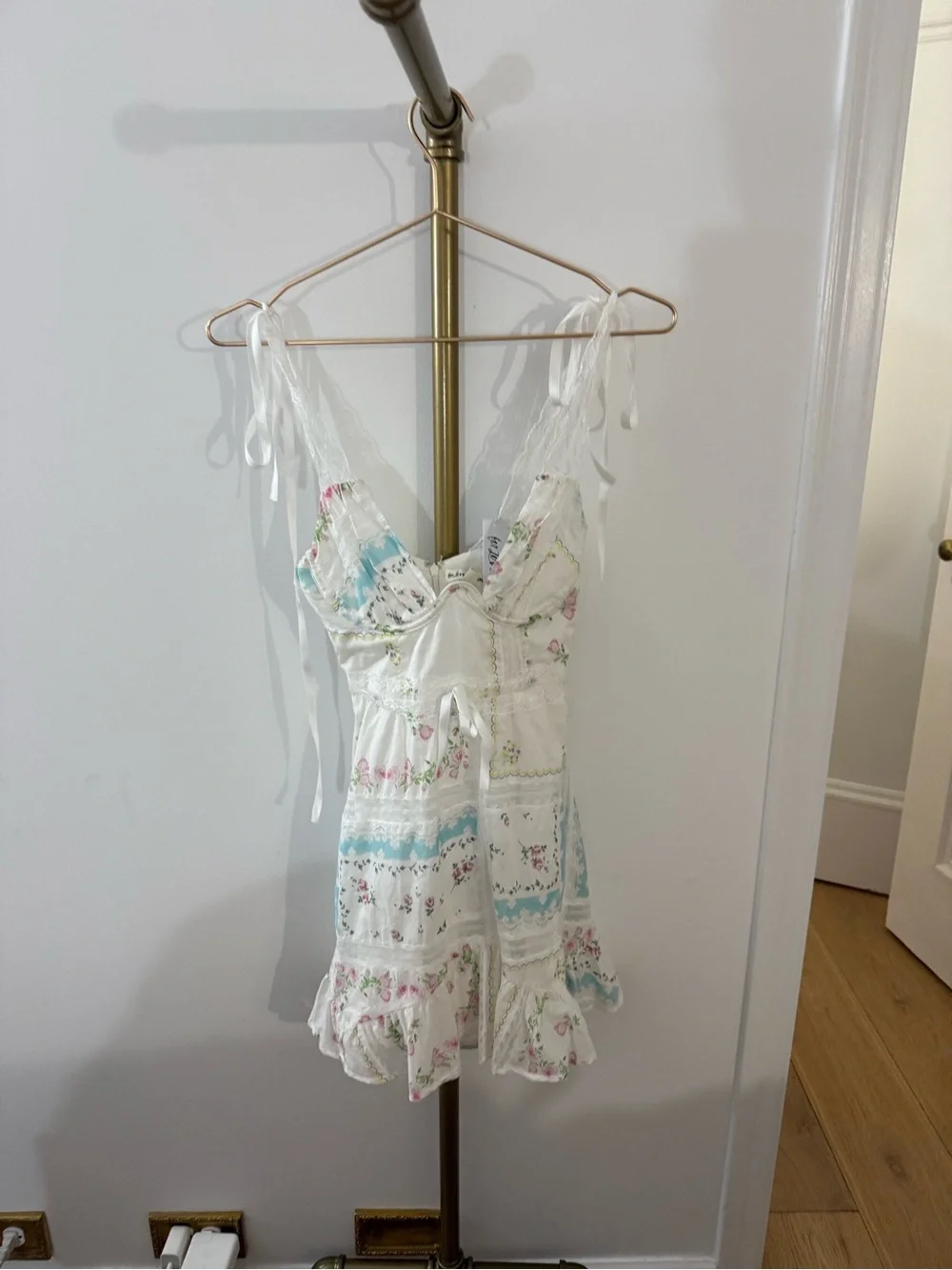 For Love And Lemons brand new