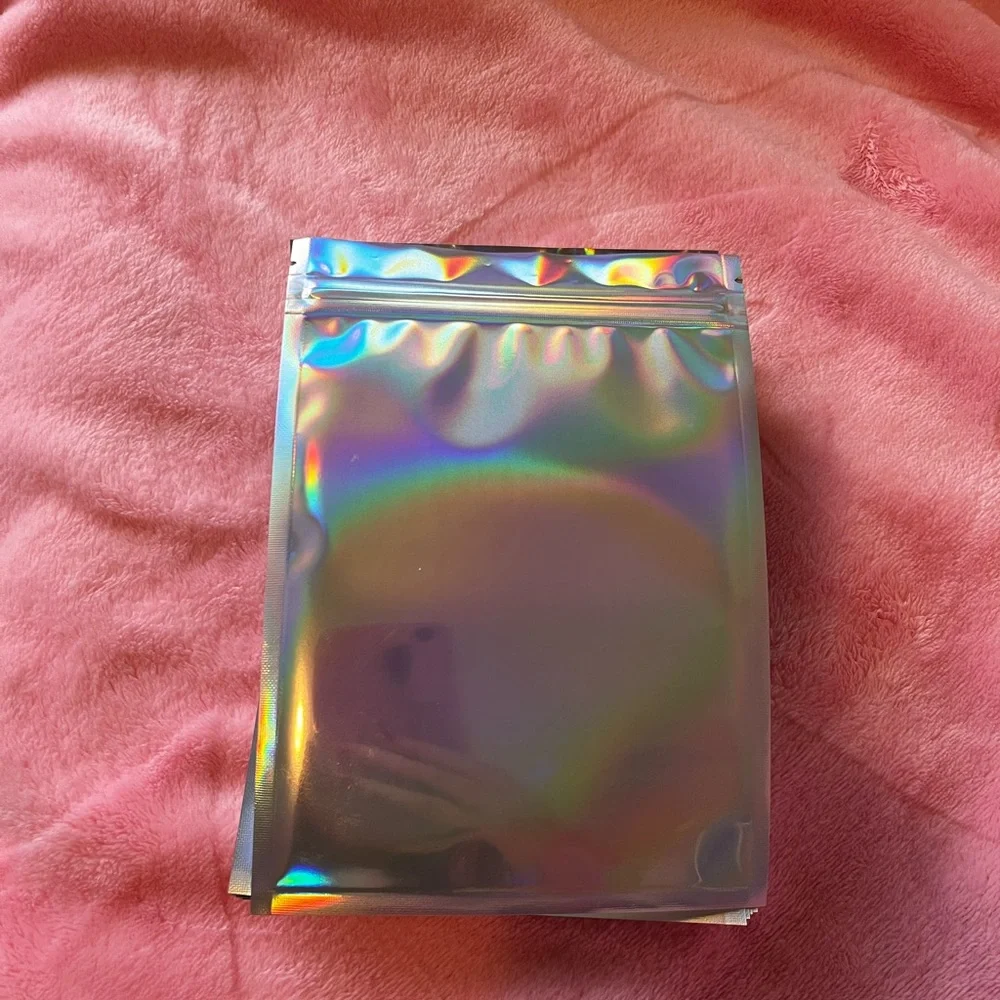 N/A 🤍holographic bag