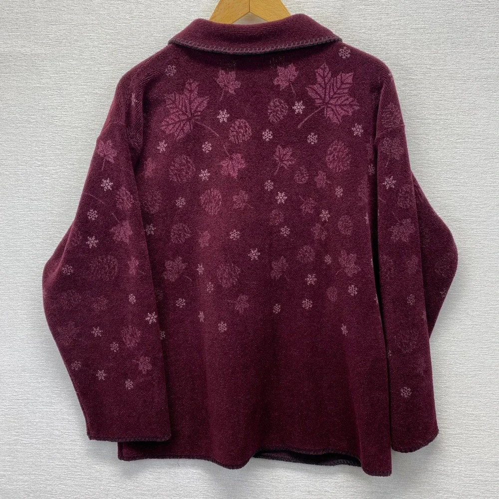 Artisans Sunschein Designs Fleece Jacket Womens Medium Burgundy Snowflake USA‎