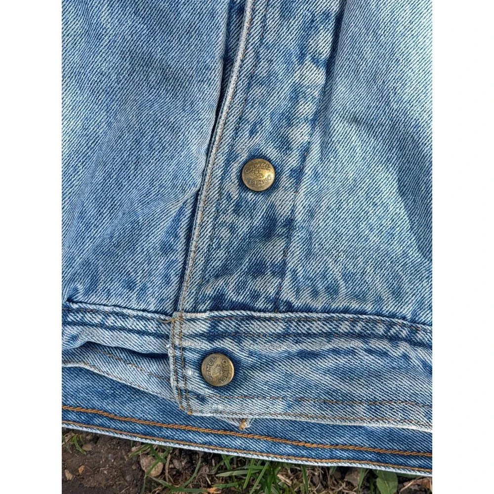 Camel pre owned