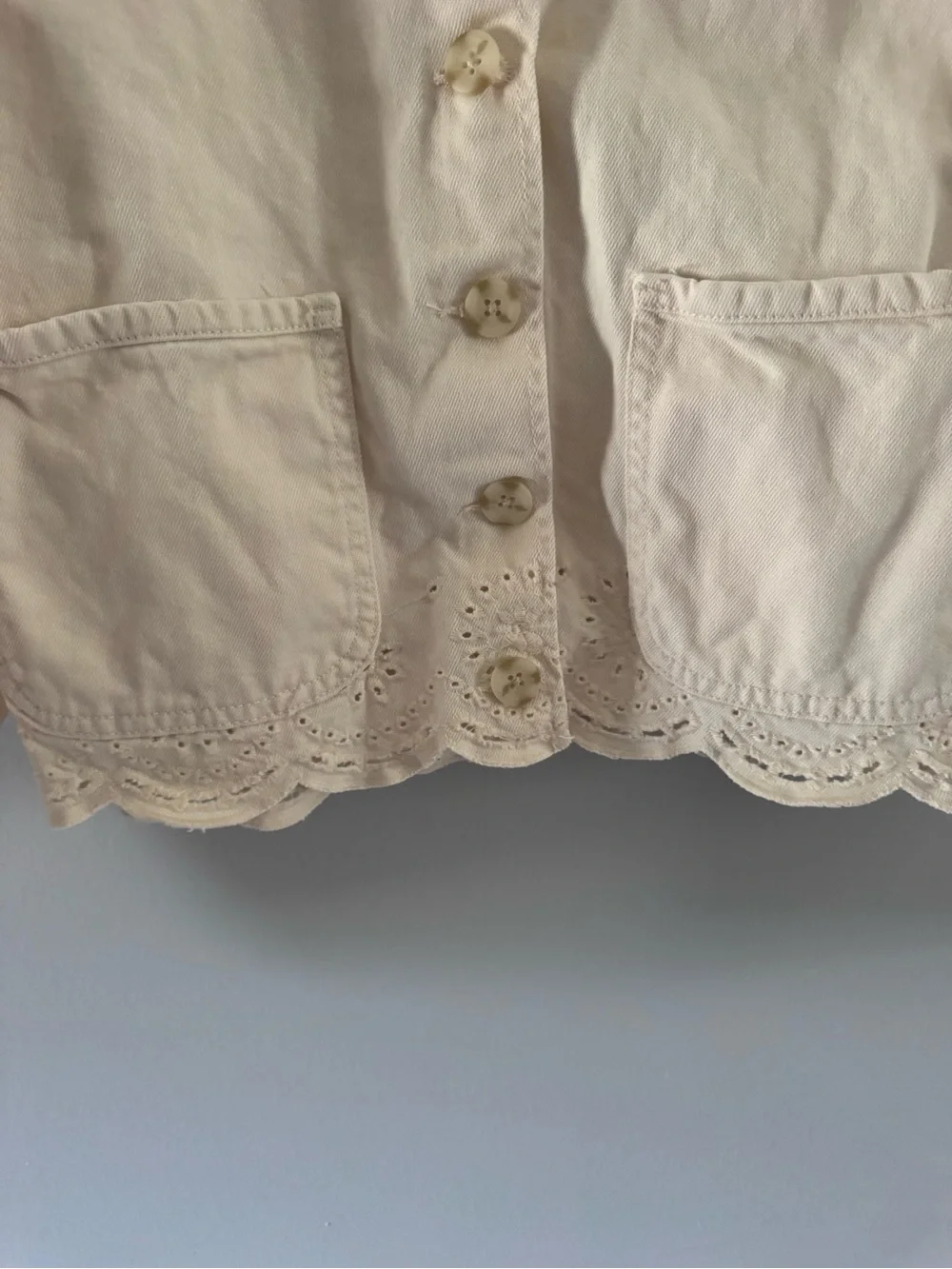Kensie lightweight button