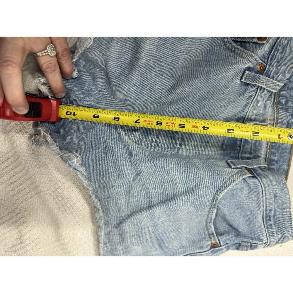 Levi's 501 Woman Size W28 Blue Denim Button Fly Jean‎ Water Less Shorts