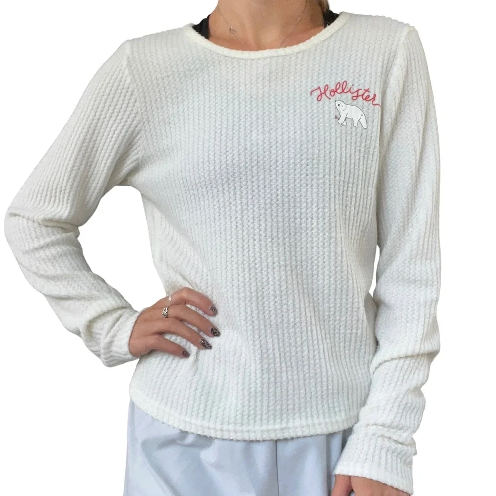 Hollister Women's L Cream Waffle Knit Long Sleeve Christmas Polar Bear Sleep Top
