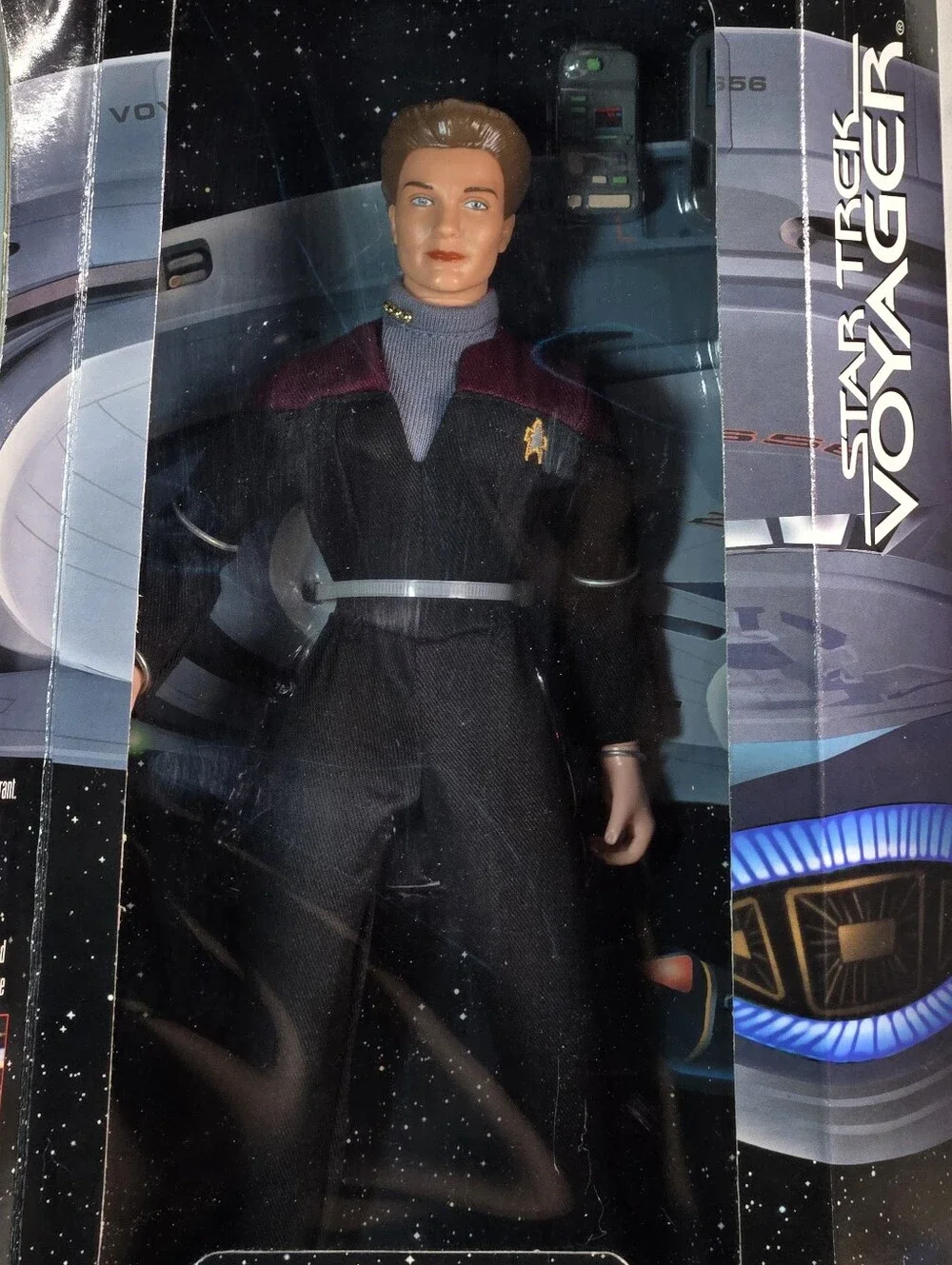 Vintage Star Trek Voyager Captain Kathryn Janeway 12