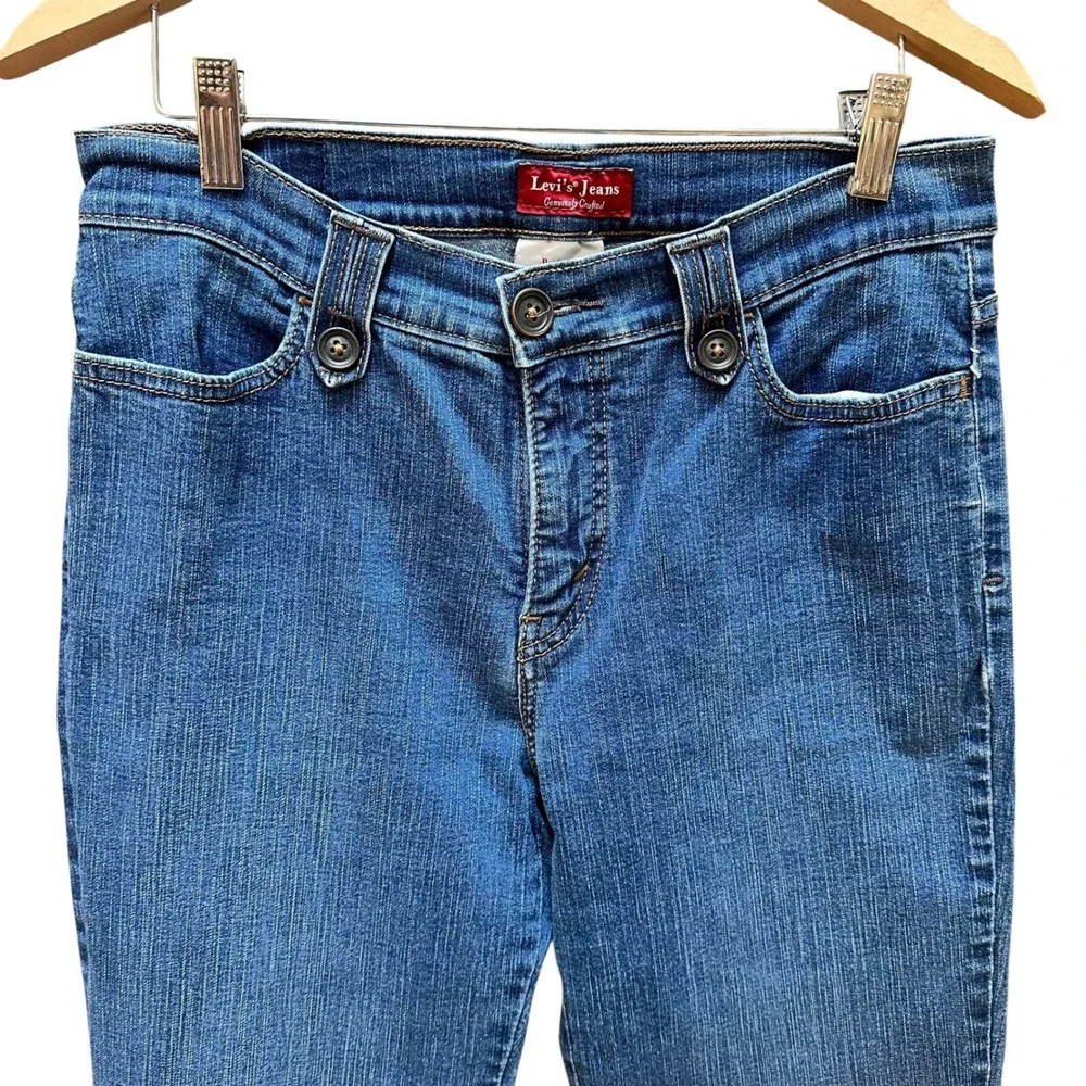 Levis excellent no