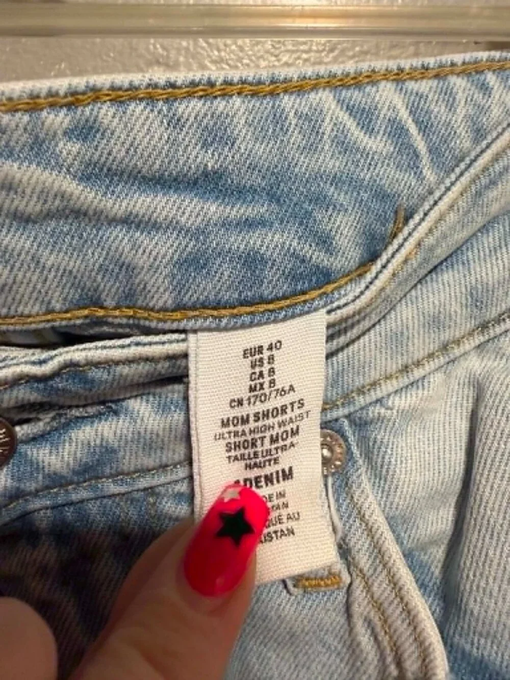 H&M light wash