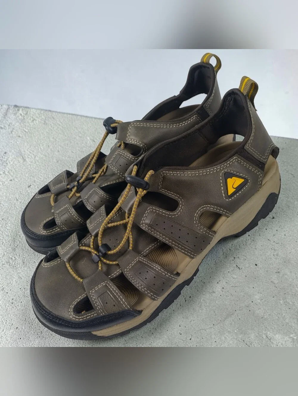 Ozark Trail Fisherman Men's Size 7 Sandal Closed Toe Bungee Lace Leather Outdoor