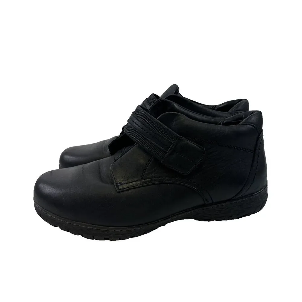 Blondo black leather
