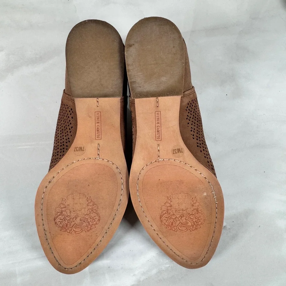 Vince Camuto vince camuto