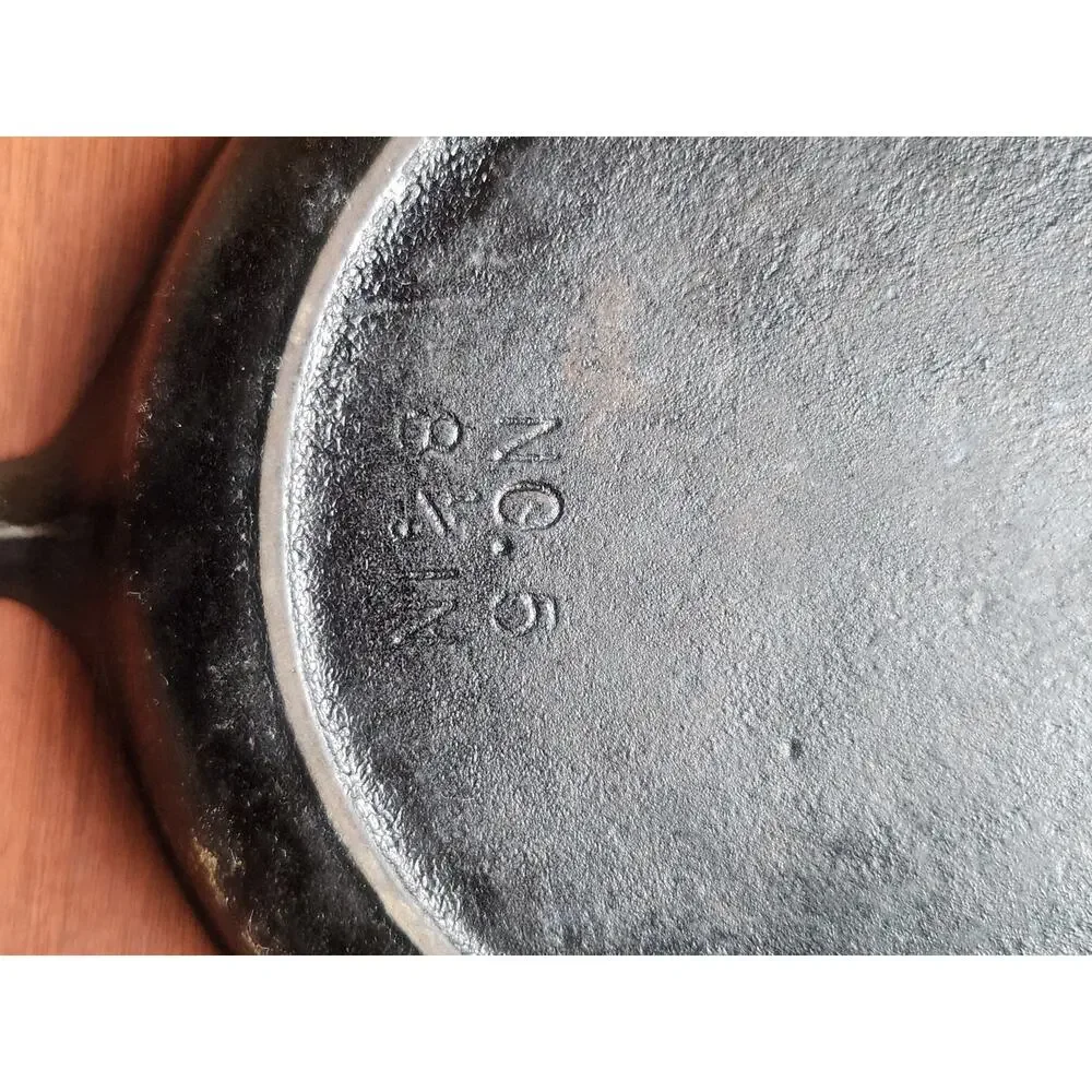 Unbranded vintage unmarked