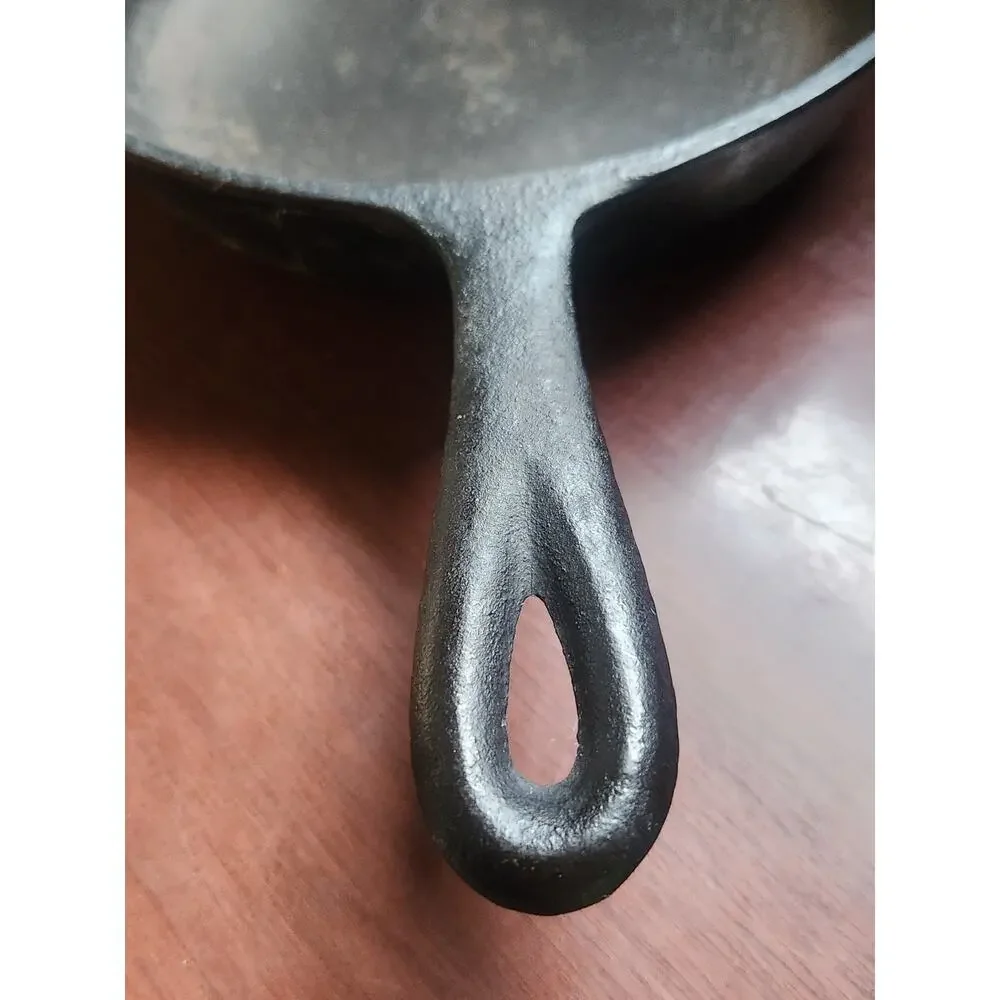Unbranded vintage unmarked