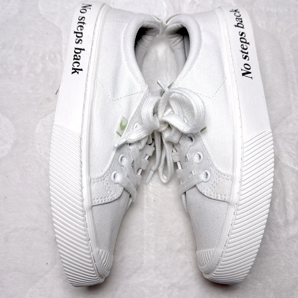 Cariuma pre owned