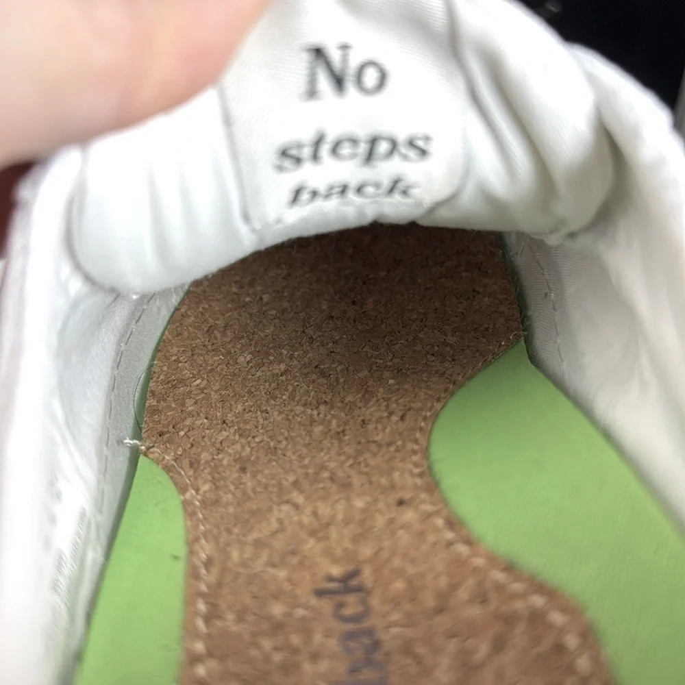 Cariuma pre owned