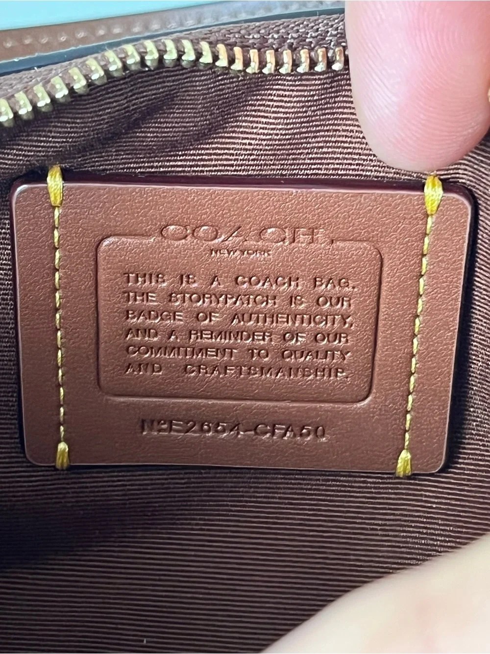 Coach 100% authentic