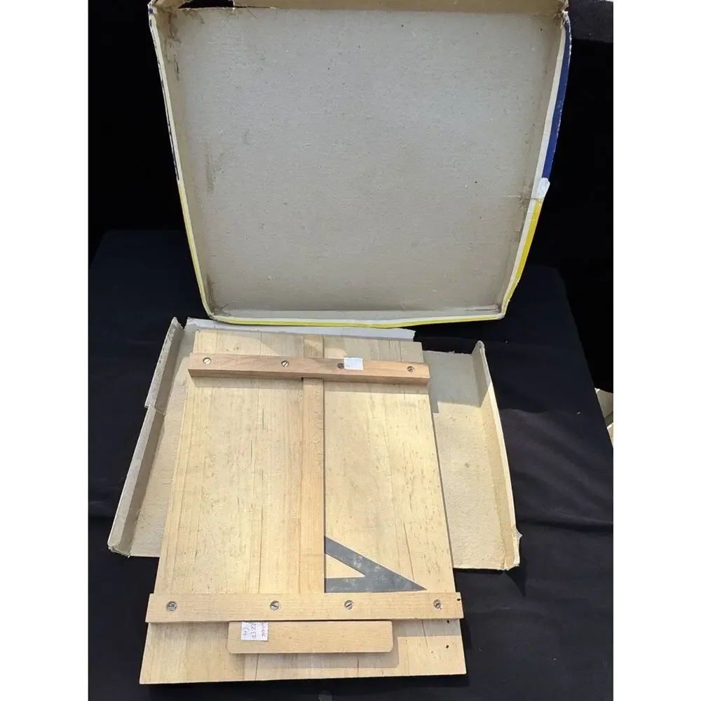 Vintage 1940’s Junior Artist DRAWING Set Wood Easel IN BOX