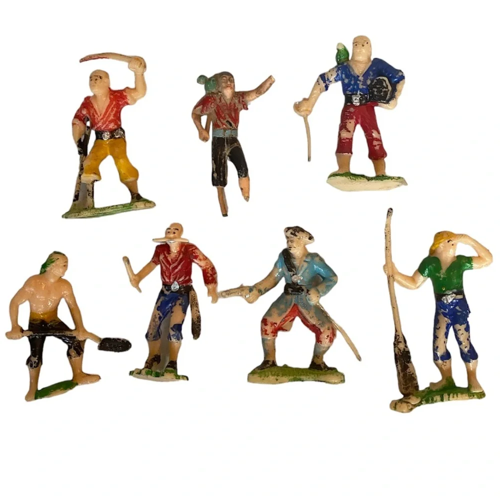 Vintage Marx Pirates & Ship 2 1/2” Action Figures Lot Vintage Toys Set Bundle